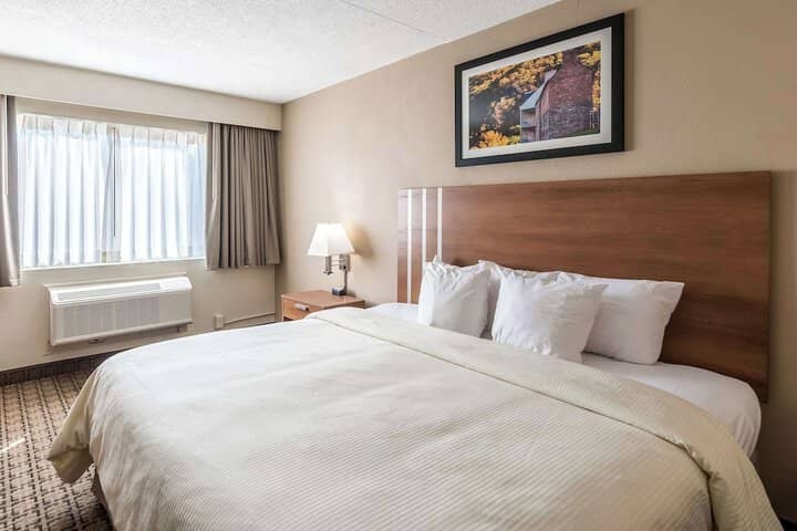Room 10 of 61