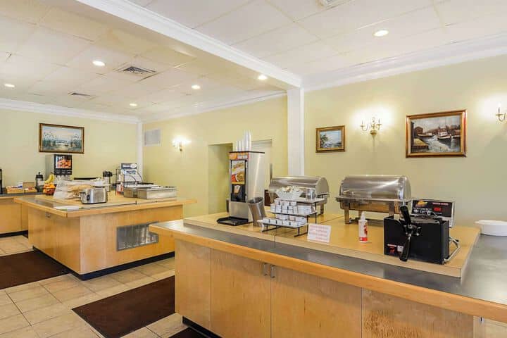 Breakfast/Coffee Service 47 of 61